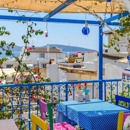 Tas Butik Otel בודרום