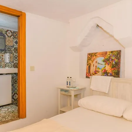 Tas Butik Otel בודרום