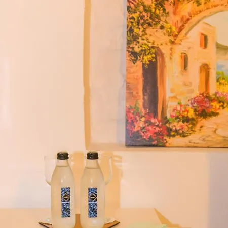 Tas Butik Otel מלון *